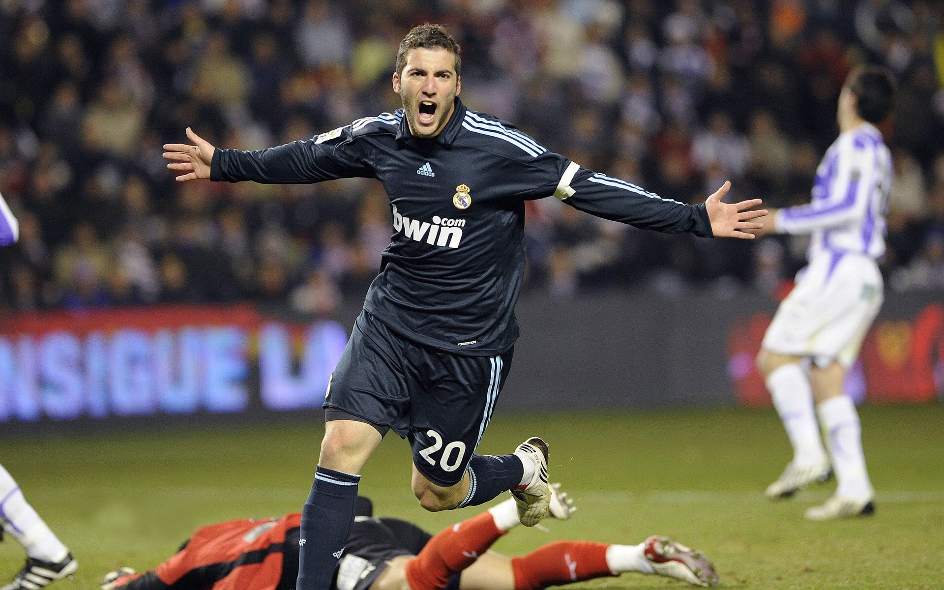 开云体育APP下载-俱乐部管理层称赞球队执行力和职业精神，球队管理层职位